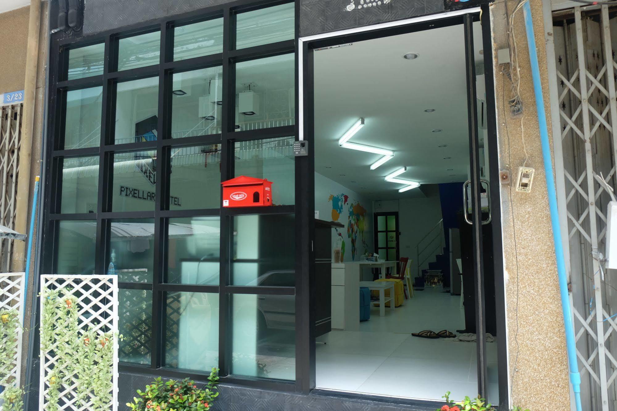 Pixellar Hostel 방콕 외부 사진