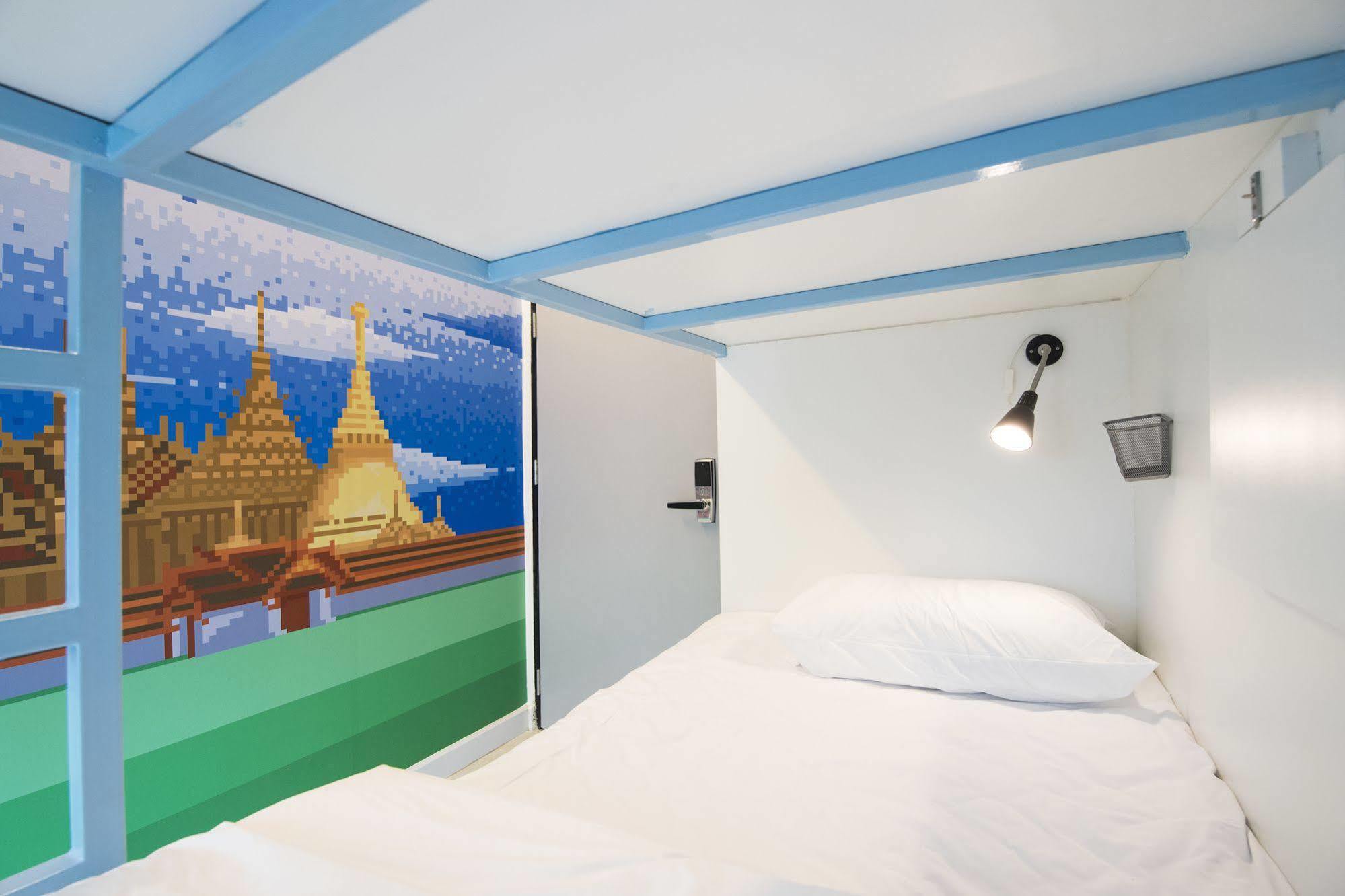 Pixellar Hostel 방콕 외부 사진