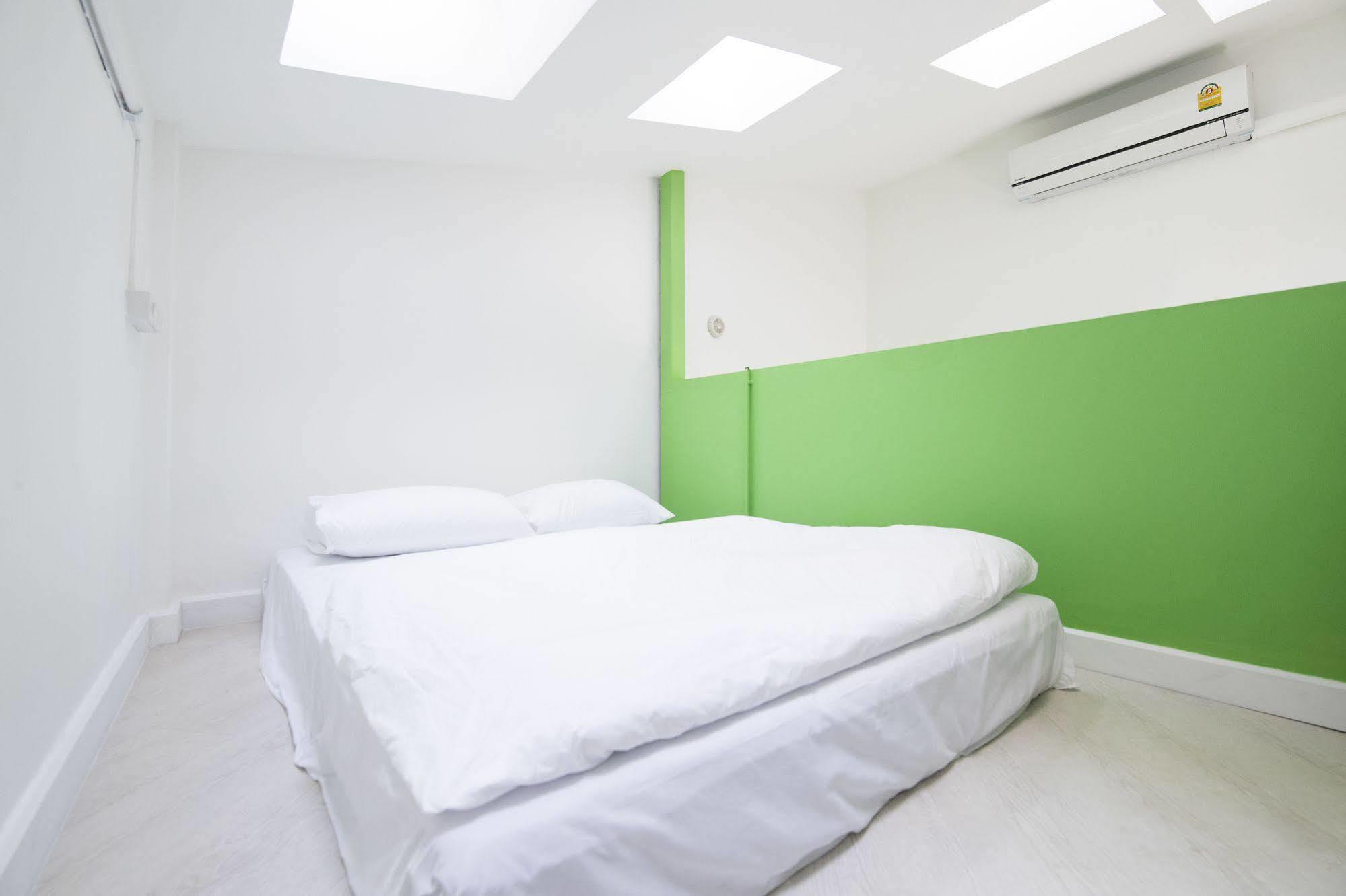 Pixellar Hostel 방콕 외부 사진
